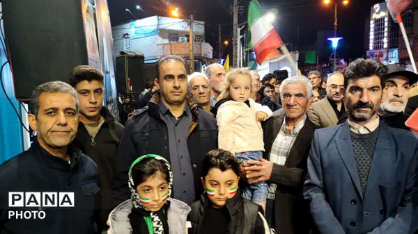 حضور پرشور شهروندان کوهدشت در سی‌ونهمین گردهمایی شبانه