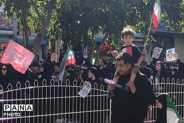  وداع با رهبر شهید در جوار بارگاه رضوی