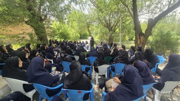 برگزاری اردوی عملی درس آمادگی دفاعی دانش‌آموزان در اردوگاه پنجعلی شازند