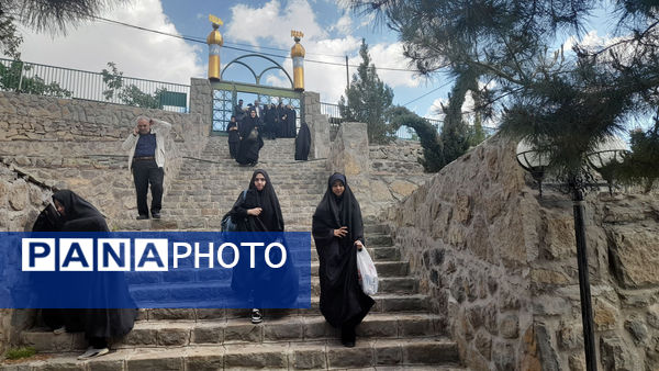 بازدید دانش‌آموزان جعفرآباد از کارگاه گلاب‌گیری روستای «بنابر»