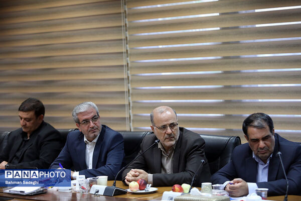 امضای تفاهم‌نامه‌ وزارت آموزش و پرورش و شرکت‌های خودروساری، صنعتی و معدنی کرمان