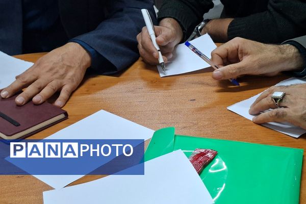 کارگاه آموزشی مدیران مدارس تراز قرچک