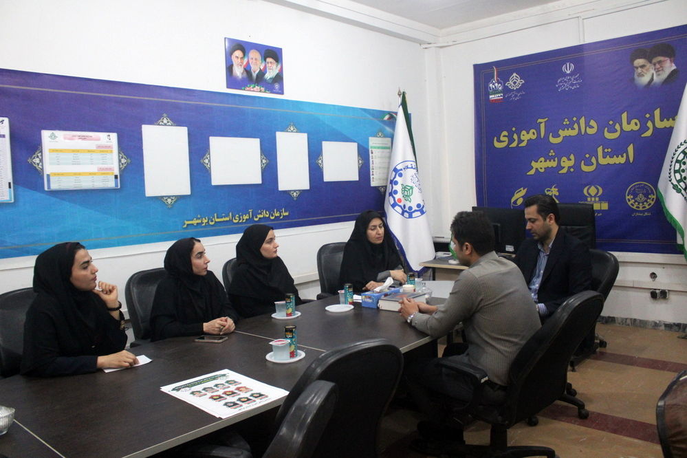 نشست هم‌اندیشی معاون پرورشی آموزش‌ و پرورش شهرستان گناوه با رئیس سازمان دانش‌آموزی استان بوشهر