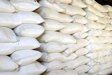 کشف آرد قاچاق و دستگیری اعضای این شبکه غیرقانونی