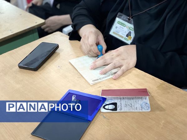 حضور پرشور و آگاهانه فرهنگیان، دانش‌آموزان و آحاد مردم شریف شهرستان مه‌ولات در چهاردهمین دوره انتخابات ریاست جمهوری