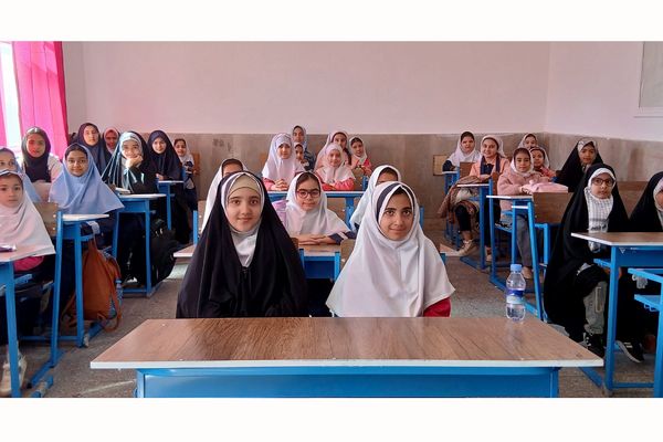 مسابقات قرآن، عترت و نماز دانش‌آموزان دختر منطقه کهریزک 