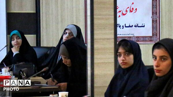 پویایی فضای تربیتی در کبودرآهنگ؛ برگزاری کمیته هنری با مشارکت هنرجویان فعال