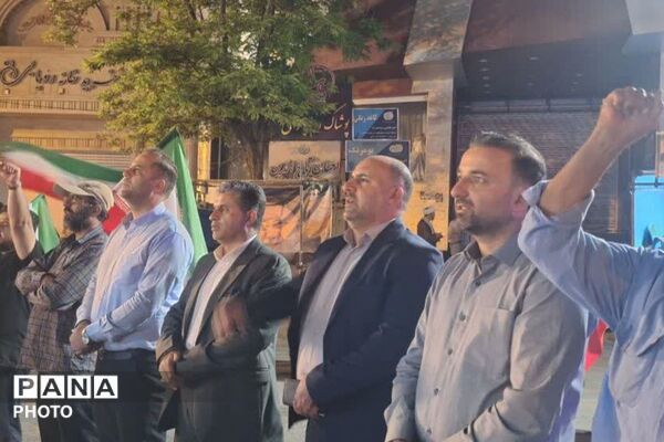 یادبود کودکان شهید مدرسه شجره میناب در تجمعات شبانه مردم شهیدپرور فیروزکوه