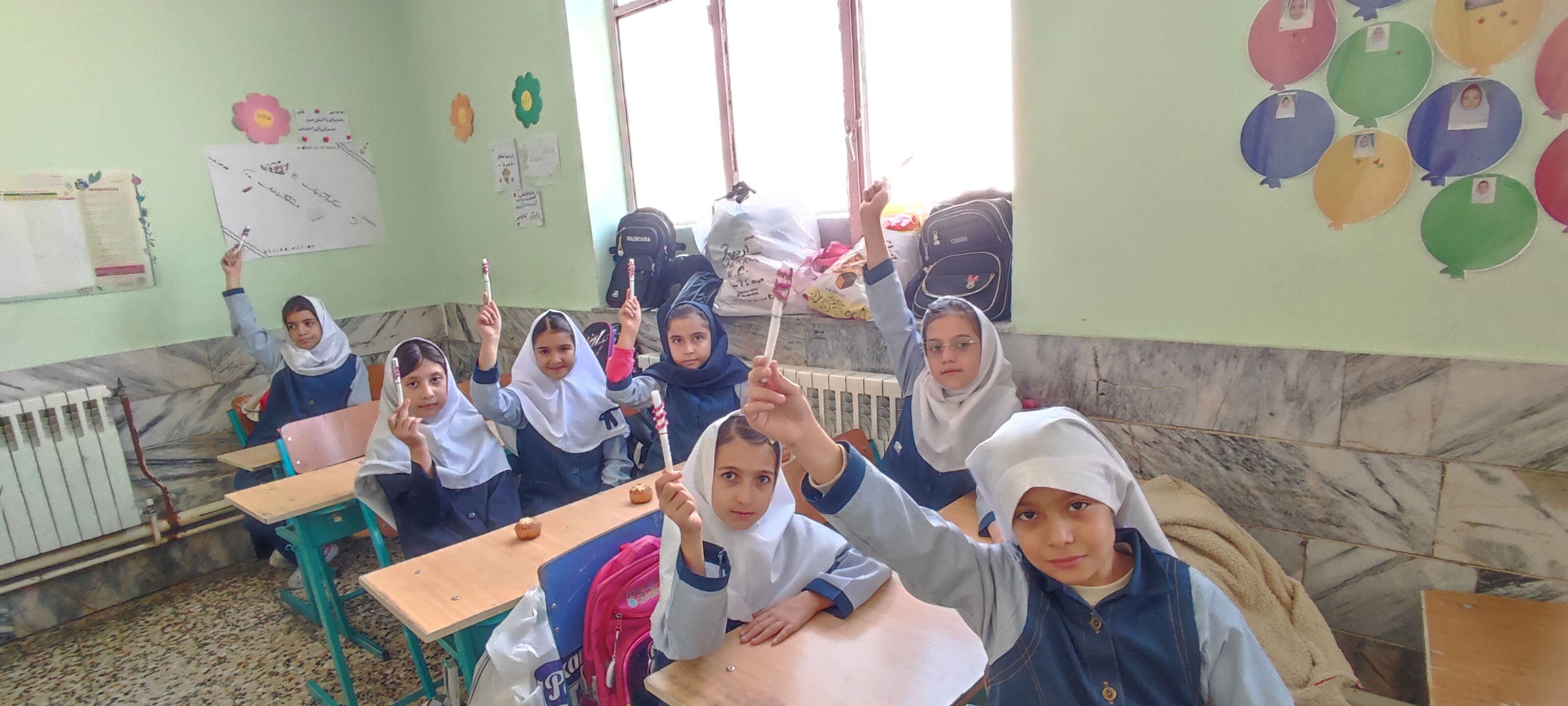 جشن خودکار پایه چهارم مدرسه شهید خاقانی در شهرستان شیروان