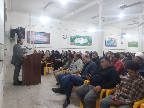 اولین جلسه انجمن اولیای دبیرستان شاهد ابوذر غفاری نیشابور 