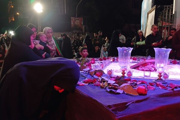رواق کشور دوست، نزدیک ترین مکان به مقتل رهبر شهید