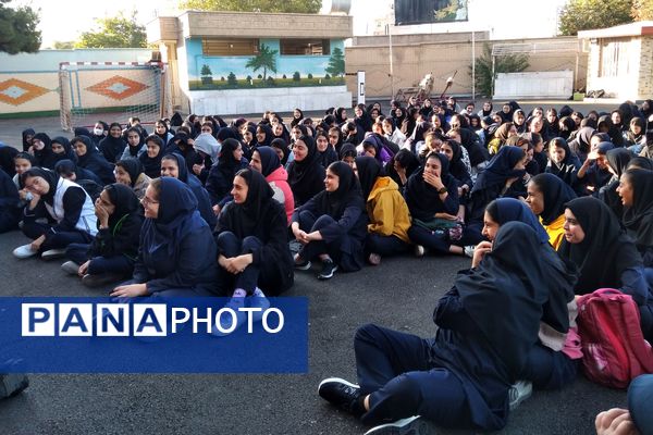 جشن روز دانش‌آموز در مدارس ناحیه ۳ شیراز