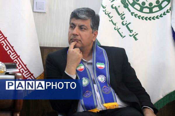 دیدار دانش‌آموزان پسر پیشتاز با مدیر سازمان دانش‌آموزی خراسان رضوی