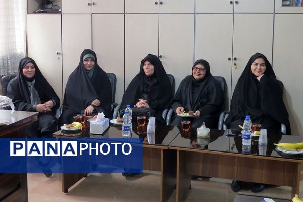 فجر دانش آموزی در قلبِ ری