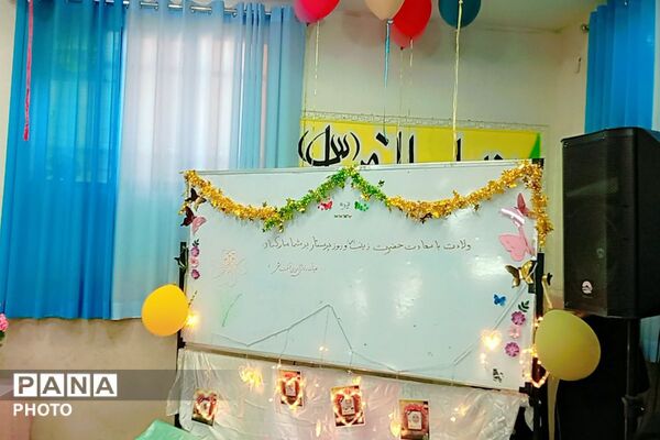 جشن میلاد حضرت زینب (س) در دبیرستان شادروان ملوک زندی؛ از تجلیل زینب‌ها تا درخشش قرآنی‌ها