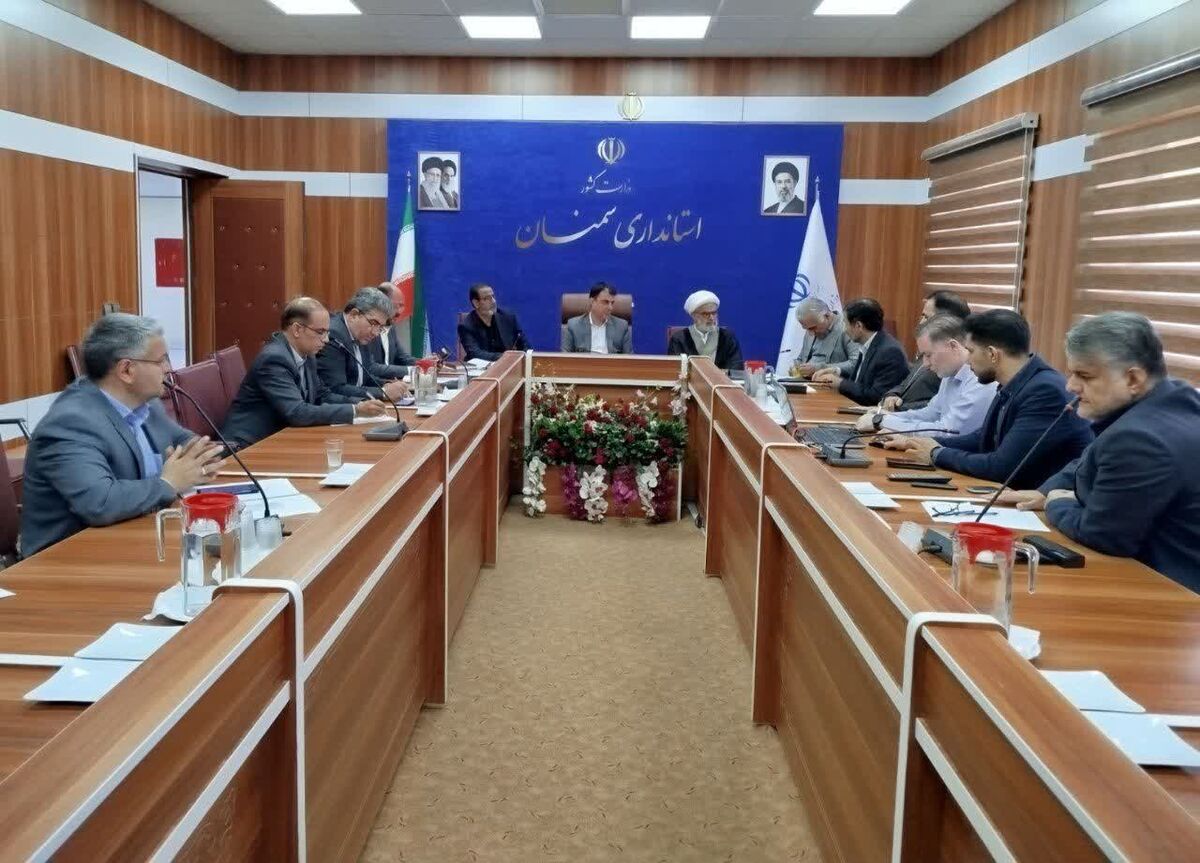 مناطق معدنی طرود و معلمان با پروژه‌ بزرگ برق‌رسانی توسعه می یابد