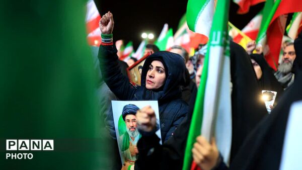 تجمع مشکین‌دشتی‌های شهیدپرور در پی دفاع از ایران 