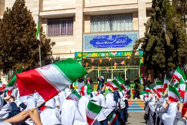برگزاری همایش یاوران انقلاب، پیشتازان مقاومت در شهرستان محلات