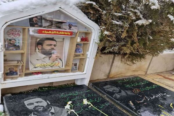 روز برفی گلزار شهدای کرمان 