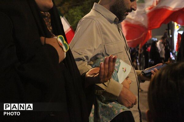 تجمعات مردمی در میدان شهید بجنورد