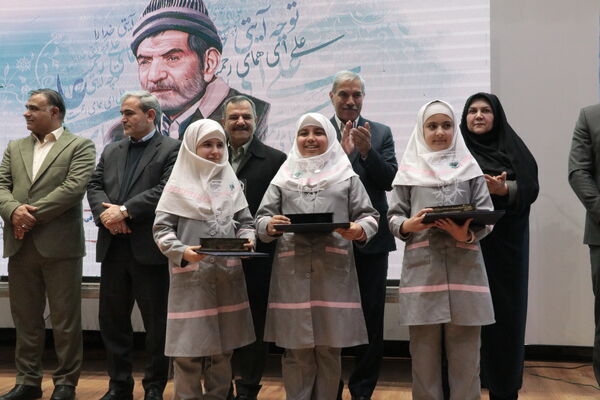 جشنواره علمی و ادبی شهریارخوانی دانش‌آموزی در تبریز