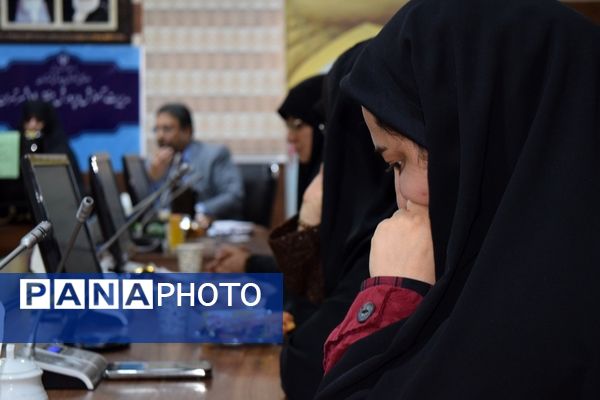 تجلیل از آموزش‌دهندگان و هم‌اندیشی برای آینده روشن در منطقه ۱۴