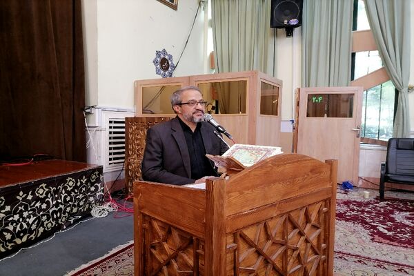 محفل انس با قرآن فرهنگیان و دانش آموزان خراسان رضوی در یادبود شهید جمهور