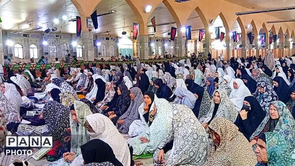 نماز جمعه عبادی و سیاسی در مصلی یاسوج