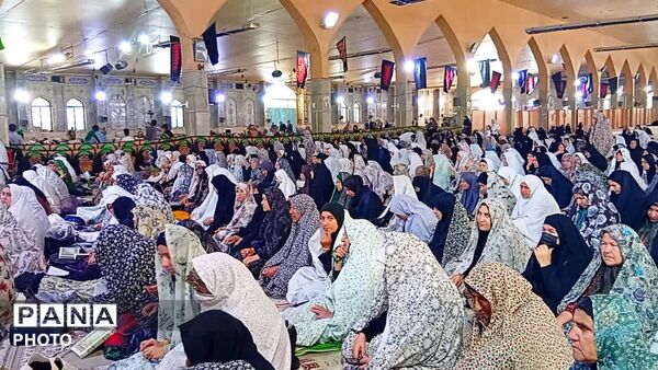 نماز جمعه عبادی و سیاسی در مصلی یاسوج