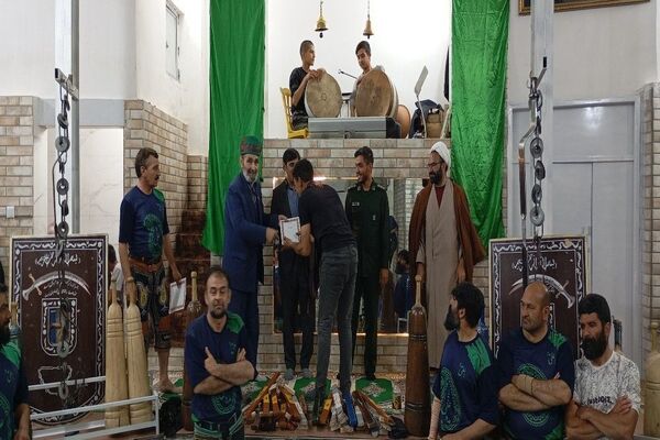 جشن امتیازدهی سالانه ورزشکاران به مناسبت روز فرهنگ پهلوانی و ورزش زورخانه ای در گود باستانی شهر بار 