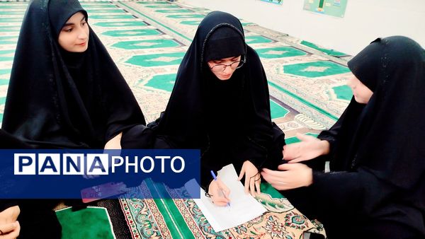 دانش‌آموزان در تریبون آزاد، نقدهای خود را به مسئولان مطرح کردند