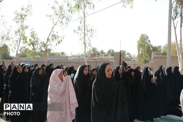شکوه بندگی در عید قربان؛ فهرج یکپارچه غرق در نیایش شد