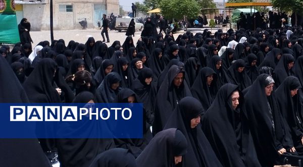 برگزاری نماز ظهر عاشورا در خلیل آباد 