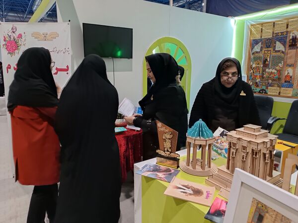 حضور پررنگ دانش‌آموزان در نمایشگاه آثار و دستاوردهای پژوهش و فناوری خراسان رضوی