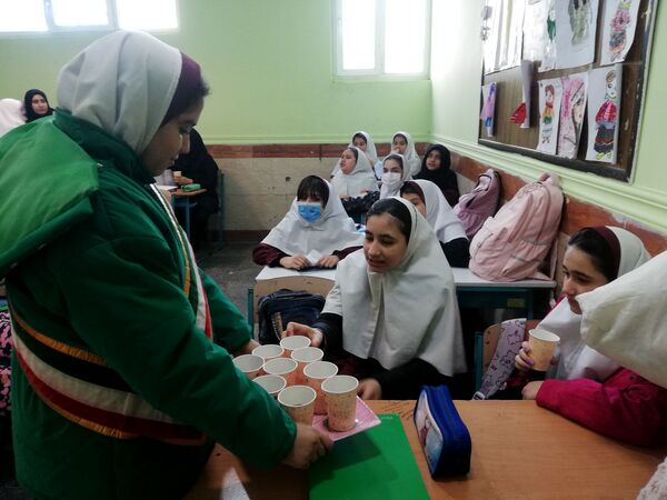 موکب دانش‌آموزی مدرسه ۲۲ بهمن به‌مناسبت ولادت حضرت مهدی (عج)