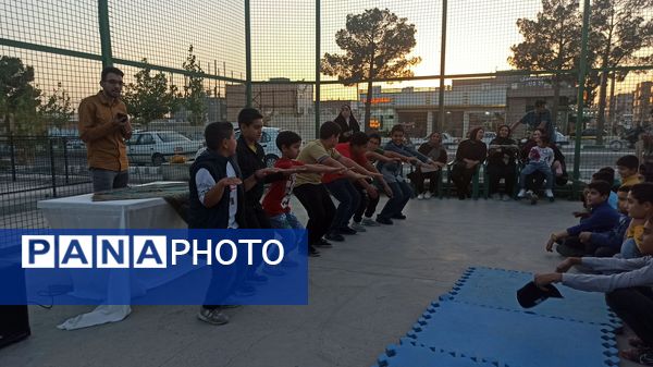 همایش پیاده‌روی خانوادگی در کاشمر 