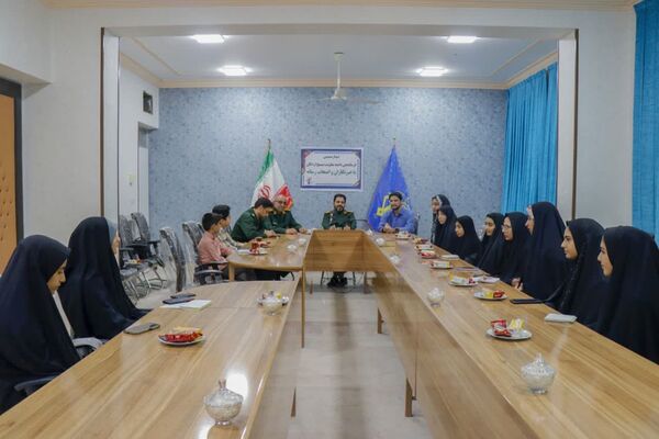 نشست خبری فرمانده ناحیه مقاومت بسیج اردکان با اصحاب رسانه 