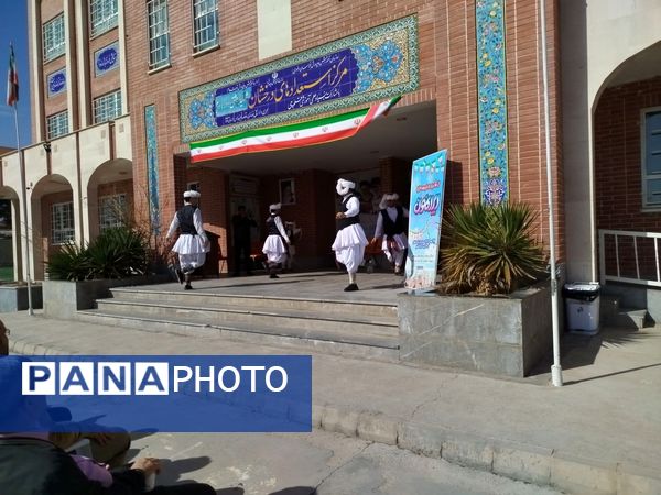 گرامیداشت دهه فجر، نیمه شعبان و ولادت امام زمان (عج) در دبیرستان شهید بهشتی تربت جام