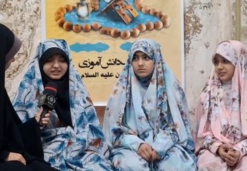 آیین معنوی اعتکاف دانش‌آموزی دختران در مسجد امام حسین(ع) قم