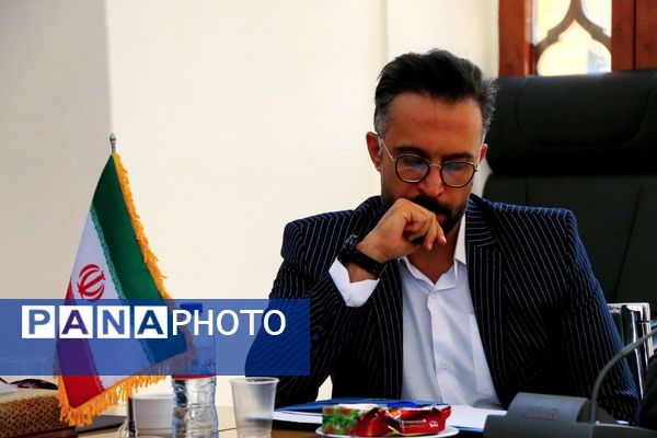 نشست خبری مدیران کل واحدهای تابعه وزارت امور اقتصادی و دارایی استان کرمان