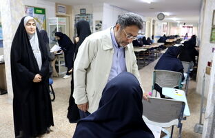 بازدید مدیر آموزش و پرورش منطقه ۱۴ از حوزه امتحانات نهایی خردادماه ۱۴۰۴