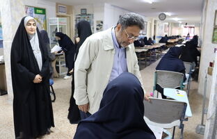 بازدید مدیر آموزش و پرورش منطقه ۱۴ از حوزه امتحانات نهایی خردادماه ۱۴۰۴