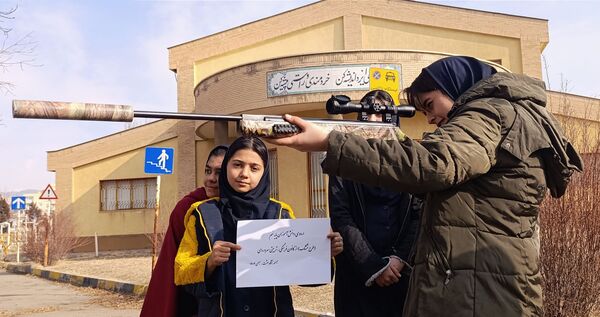 اردوی دانش‌آموزی تمشک مدارس دخترانه انصار و بعثت در زنجان