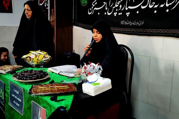 مراسم به مناسبت ایام فاطمیه در دبیرستان پروین اعتصامی اسلامشهر