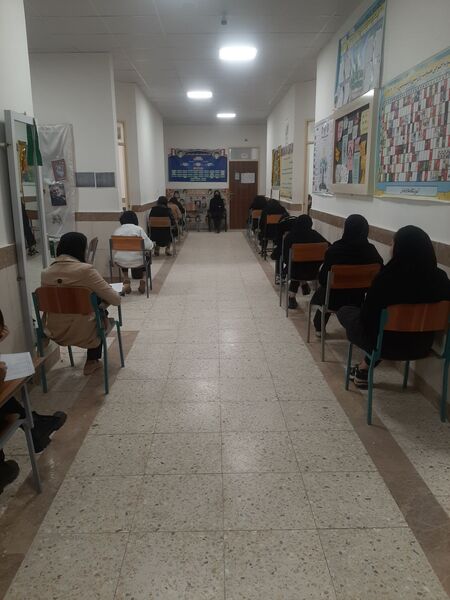 امتحانات نوبت اول دانش آموزان دبیرستان نیایش شهرستان باخرز