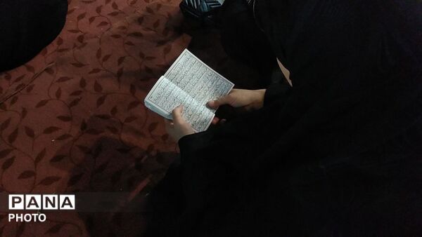 نهمین شب از مراسم عزاداری امام حسین همراه با هئیت زنجیر زنی در مسجد الغدیر