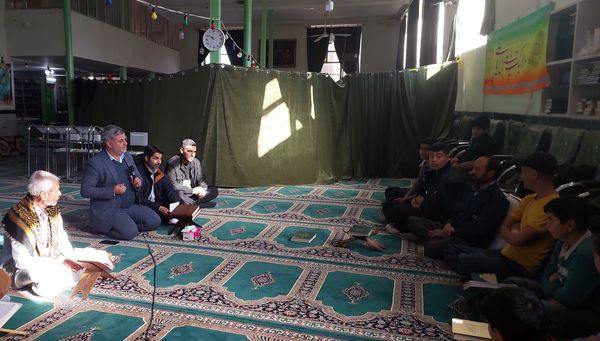 حضور مسئولان آموزش و پرورش در جمع دانش آموزان معتکف جلگه رخ