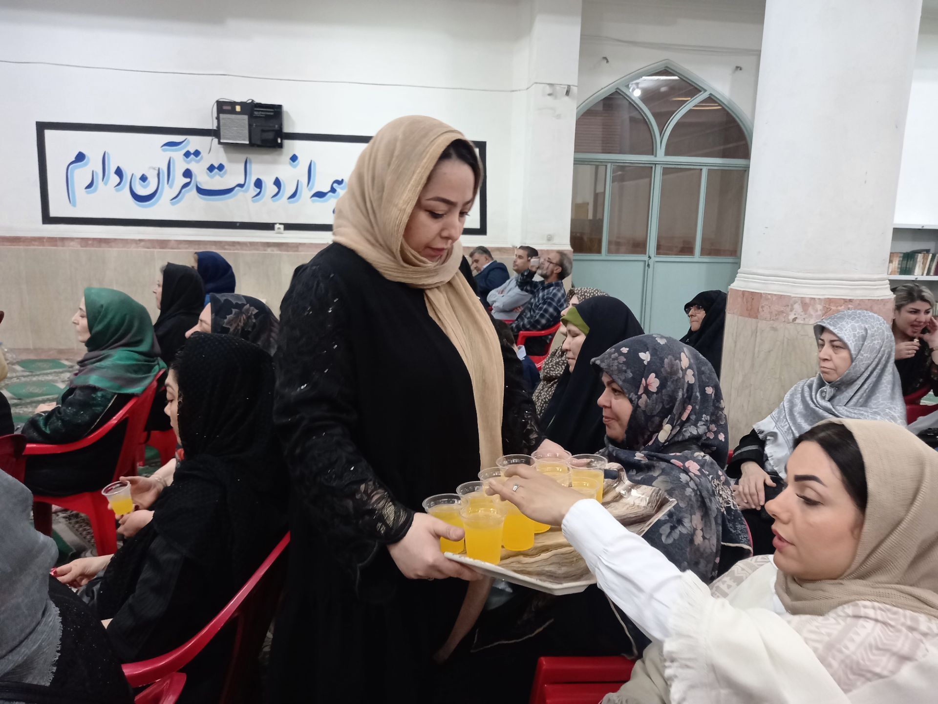  انتخابات انجمن اولیا مربیان دبیرستان مهدیه ناحیه یک شهرری 