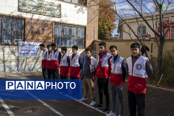 برگزاری مانور سراسری زلزله و ایمنی در مدارس شهرستان محلات 