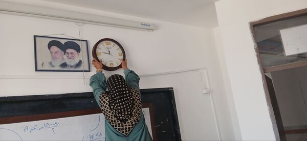 پروژه‌ مهر در دبیرستان حجت‌الاسلامی نیشابور 